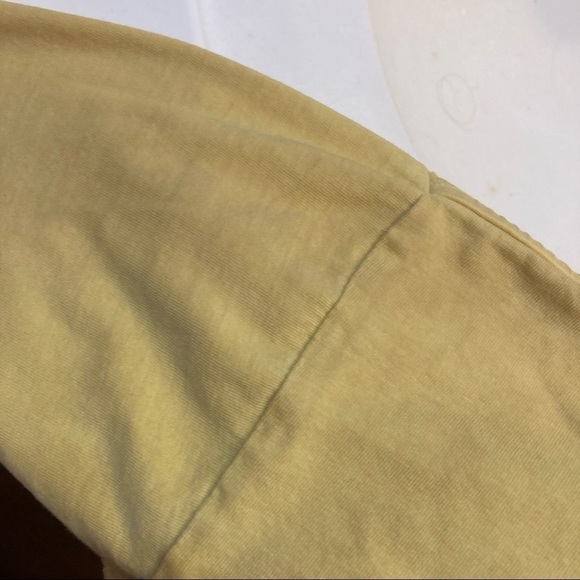 4/$20 Vintage Taz Shirt - Picture 10 of 10